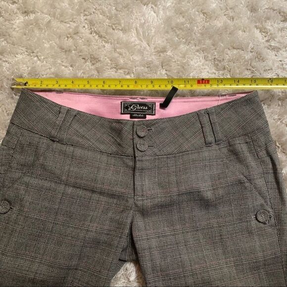 GUESS gray with pink stripe Bermuda plaid shorts size 26 - Picture 6 of 9